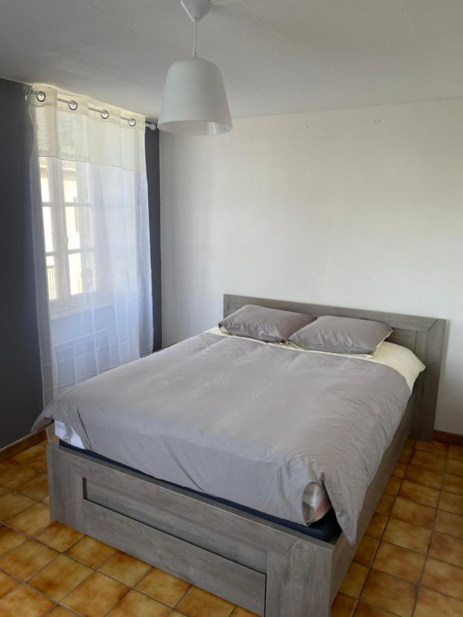 Charmant T2 Au 1Er Dans Residence Avec Parc Arbore Saint-Pierre-le-Moûtier Dış mekan fotoğraf