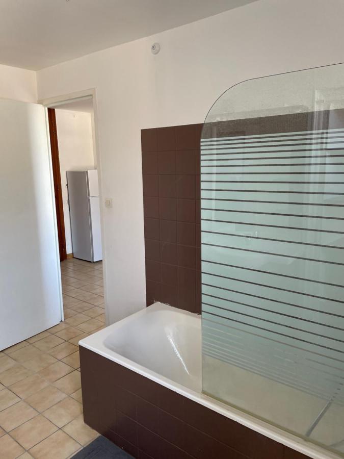 Charmant T2 Au 1Er Dans Residence Avec Parc Arbore Saint-Pierre-le-Moûtier Dış mekan fotoğraf