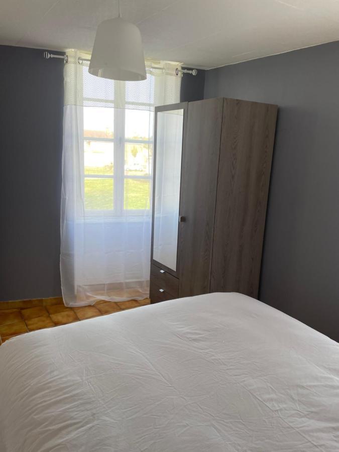 Charmant T2 Au 1Er Dans Residence Avec Parc Arbore Saint-Pierre-le-Moûtier Dış mekan fotoğraf