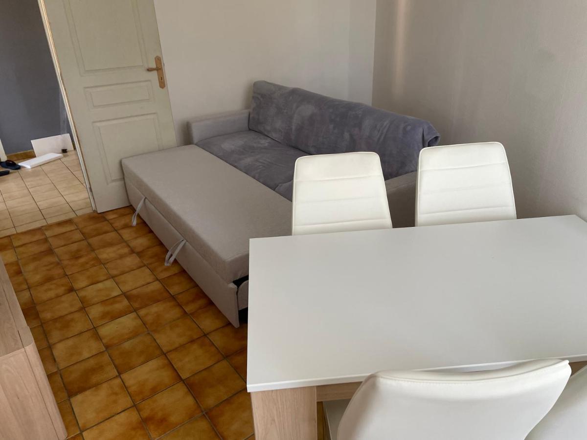 Charmant T2 Au 1Er Dans Residence Avec Parc Arbore Saint-Pierre-le-Moûtier Dış mekan fotoğraf