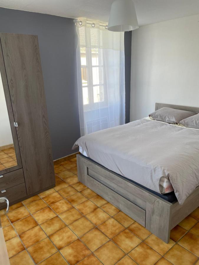 Charmant T2 Au 1Er Dans Residence Avec Parc Arbore Saint-Pierre-le-Moûtier Dış mekan fotoğraf